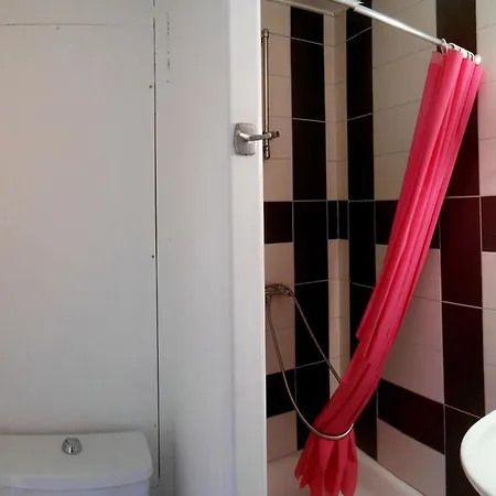 Hotel Les Ecrins D'azur *