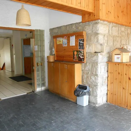 Les Ecrins D'azur Hotel *
